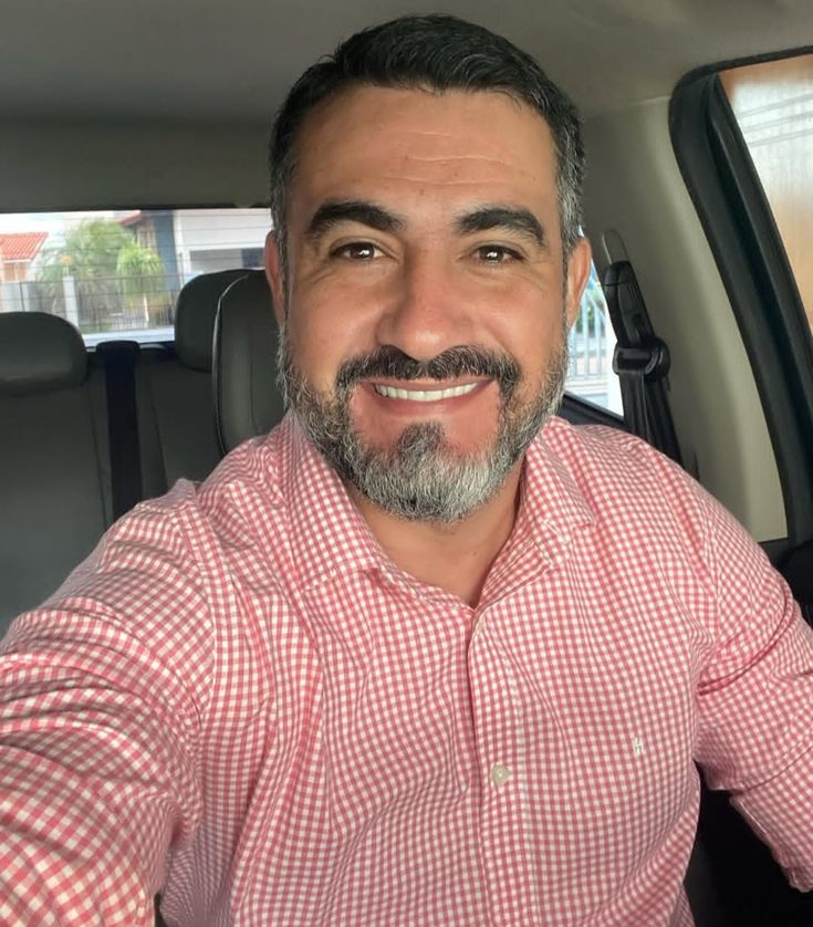 <em>Hugo Fernández</em>
